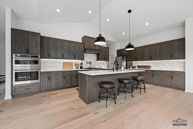 22998 CEDAR BERRY AVE, Spearfish, SD 57783