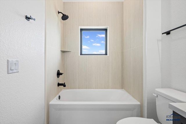 22998 CEDAR BERRY AVE, Spearfish, SD 57783