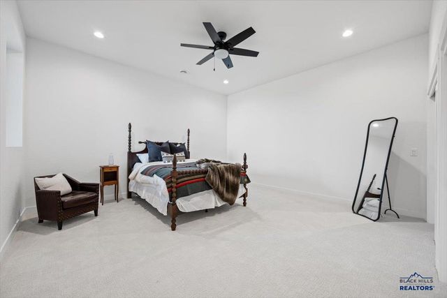 22998 CEDAR BERRY AVE, Spearfish, SD 57783