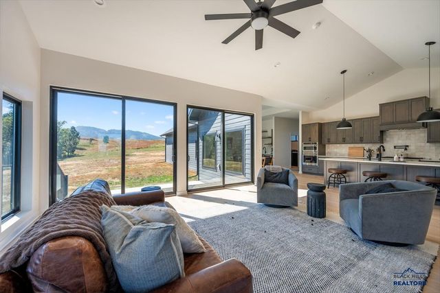 22998 CEDAR BERRY AVE, Spearfish, SD 57783