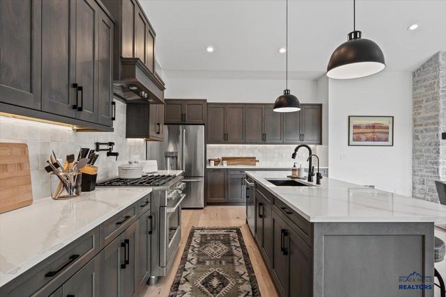 22998 CEDAR BERRY AVE, Spearfish, SD 57783