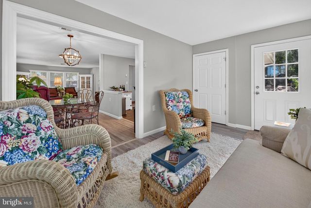 37 CHELSEA PL, Southampton, NJ 08088