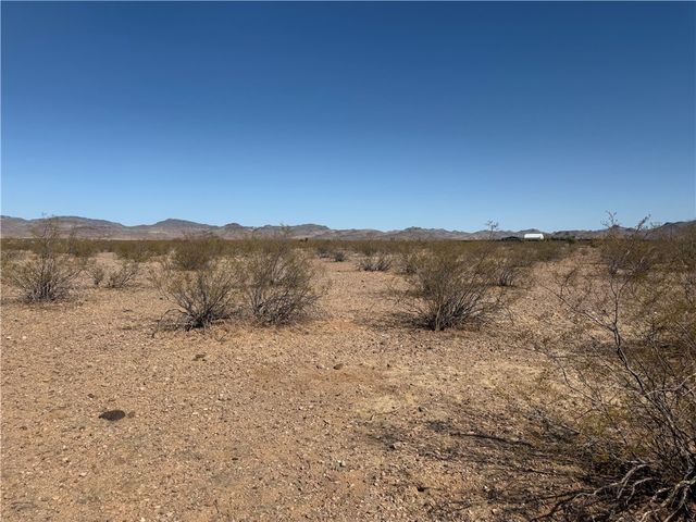 4.7 AC N Escuela Rd, Golden Valley, AZ 86413
