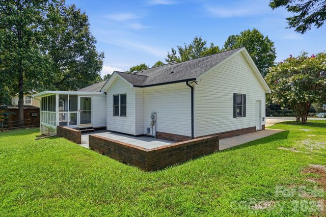 135 Byers Road, Troutman, NC 28166