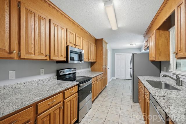 135 Byers Road, Troutman, NC 28166