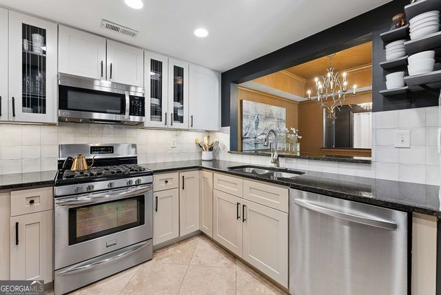 3636 Habersham Road NW 2105, Atlanta, GA 30305