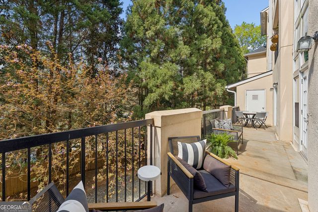 3636 Habersham Road NW 2105, Atlanta, GA 30305