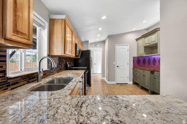 1363 N ROME WAY, Apple Valley, UT 84737