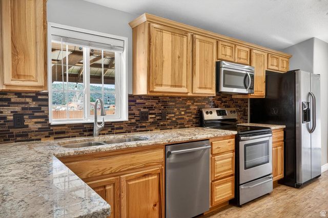 1363 N ROME WAY, Apple Valley, UT 84737