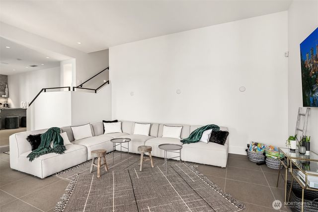 9205 SE Shoreland Drive, Bellevue, WA 98004