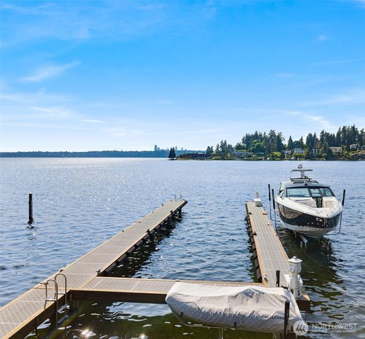 9205 SE Shoreland Drive, Bellevue, WA 98004