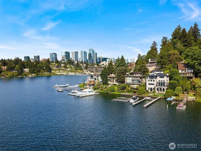 9205 SE Shoreland Drive, Bellevue, WA 98004