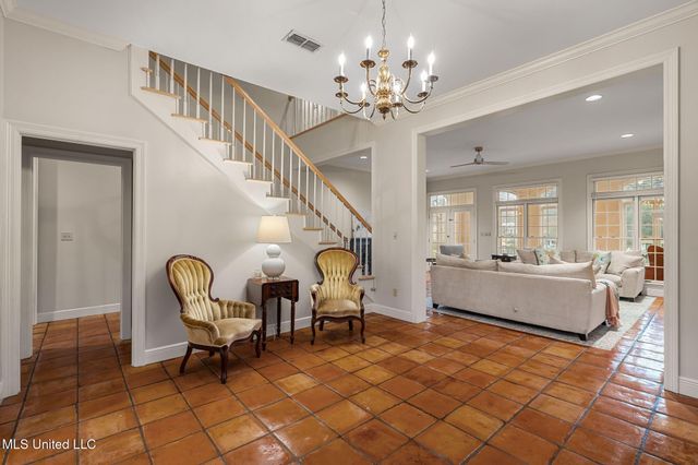 9 N Heron Cove, Hattiesburg, MS 39402