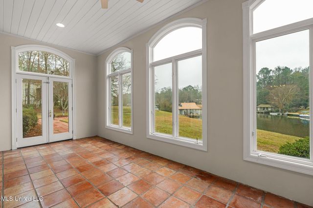 9 N Heron Cove, Hattiesburg, MS 39402