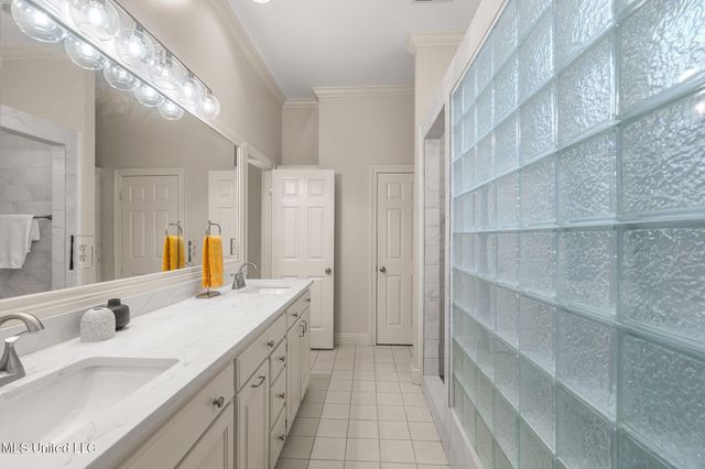 9 N Heron Cove, Hattiesburg, MS 39402