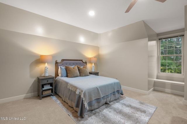 9 N Heron Cove, Hattiesburg, MS 39402