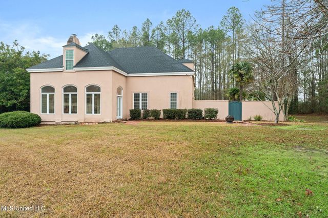 9 N Heron Cove, Hattiesburg, MS 39402