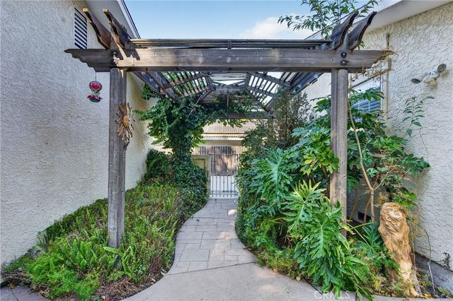 2982 Alder Way, West Sacramento, CA 95691