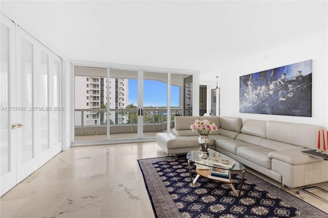 21055 Yacht Club Drive 902, Aventura, FL 33180