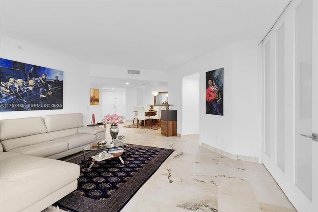 21055 Yacht Club Drive 902, Aventura, FL 33180