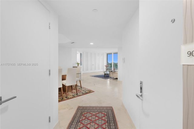 21055 Yacht Club Drive 902, Aventura, FL 33180