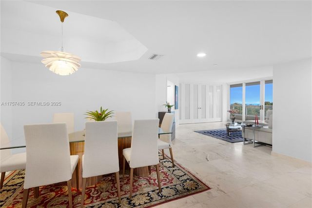 21055 Yacht Club Drive 902, Aventura, FL 33180
