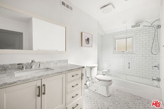 15438 Mulholland Drive, Los Angeles, CA 90077