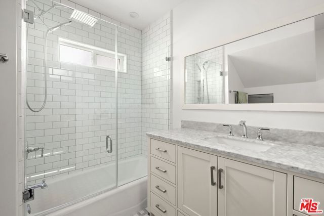 15438 Mulholland Drive, Los Angeles, CA 90077