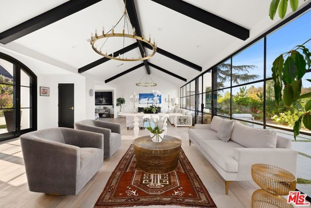 15438 Mulholland Drive, Los Angeles, CA 90077
