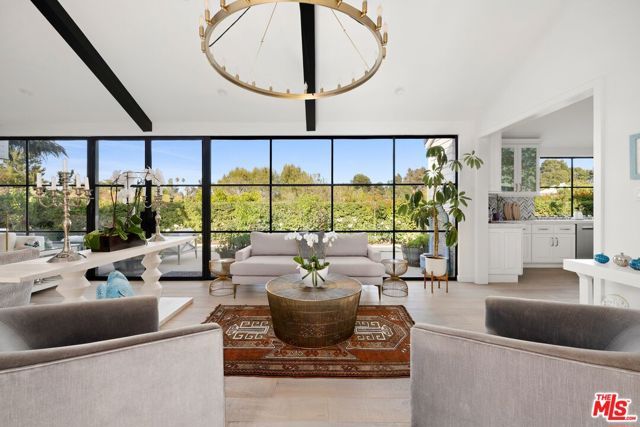 15438 Mulholland Drive, Los Angeles, CA 90077
