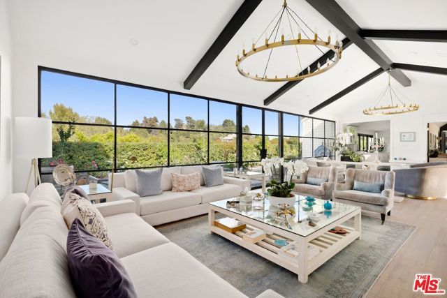 15438 Mulholland Drive, Los Angeles, CA 90077