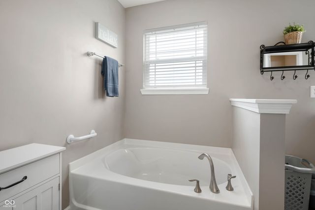 224 Waterford Lane, Pendleton, IN 46064