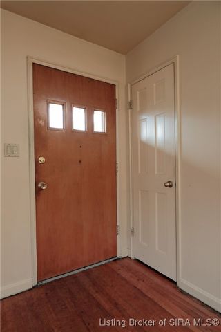 1008 Springdale Drive, Jeffersonville, IN 47130