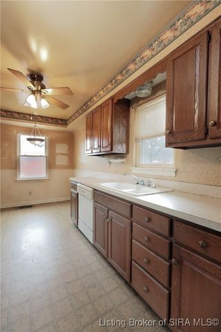 1008 Springdale Drive, Jeffersonville, IN 47130