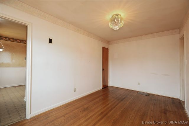 1008 Springdale Drive, Jeffersonville, IN 47130