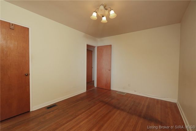 1008 Springdale Drive, Jeffersonville, IN 47130