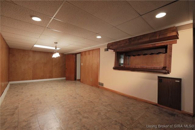 1008 Springdale Drive, Jeffersonville, IN 47130