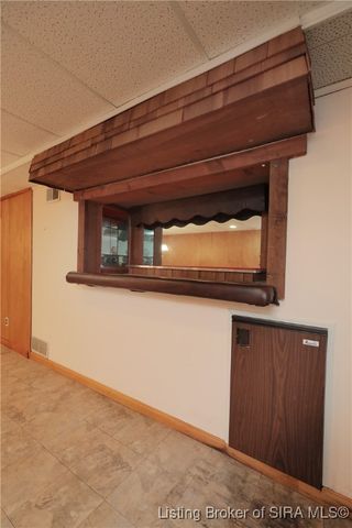 1008 Springdale Drive, Jeffersonville, IN 47130