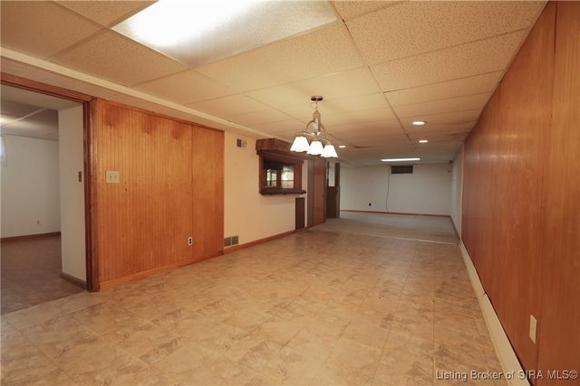 1008 Springdale Drive, Jeffersonville, IN 47130