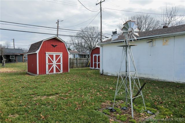 1008 Springdale Drive, Jeffersonville, IN 47130