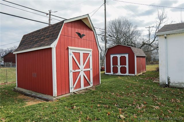 1008 Springdale Drive, Jeffersonville, IN 47130