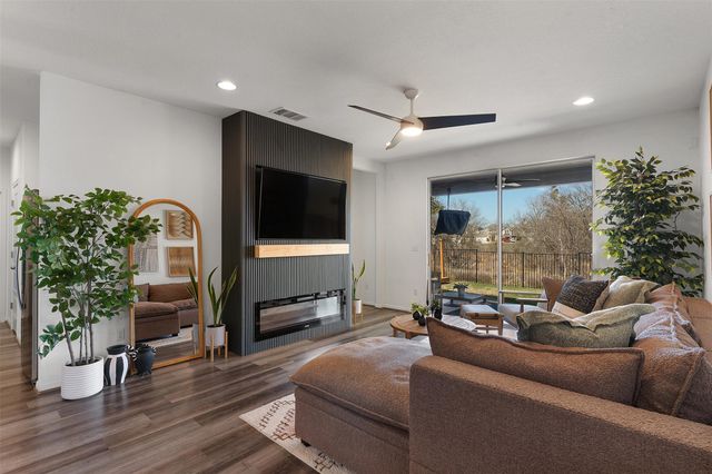 433 Gaida LOOP, Georgetown, TX 78628