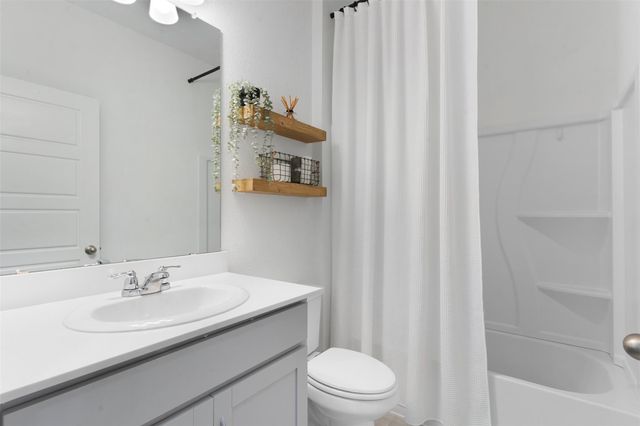 433 Gaida LOOP, Georgetown, TX 78628