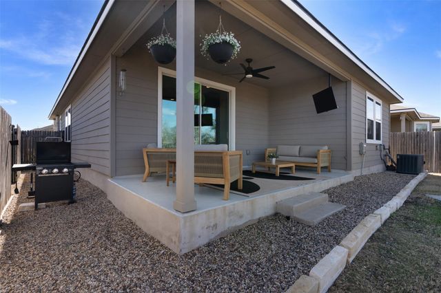 433 Gaida LOOP, Georgetown, TX 78628