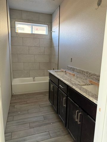 6621 Icarian Road NE, Rio Rancho, NM 87144