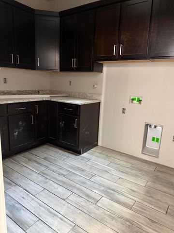 6621 Icarian Road NE, Rio Rancho, NM 87144