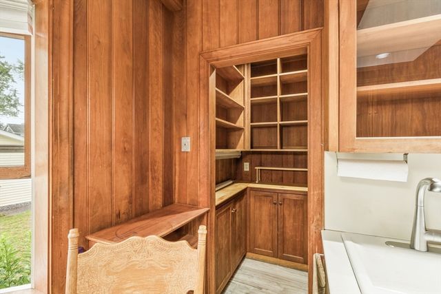 62 Glendale St, Maynard, MA 01754
