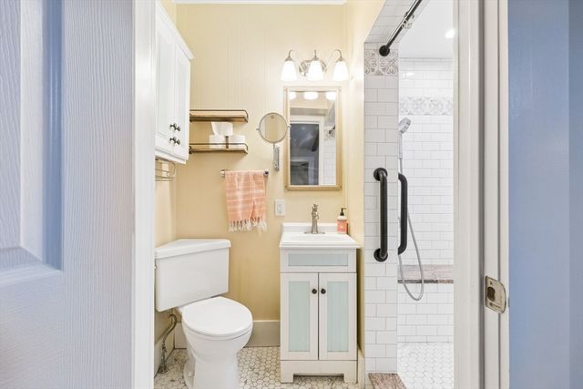 62 Glendale St, Maynard, MA 01754