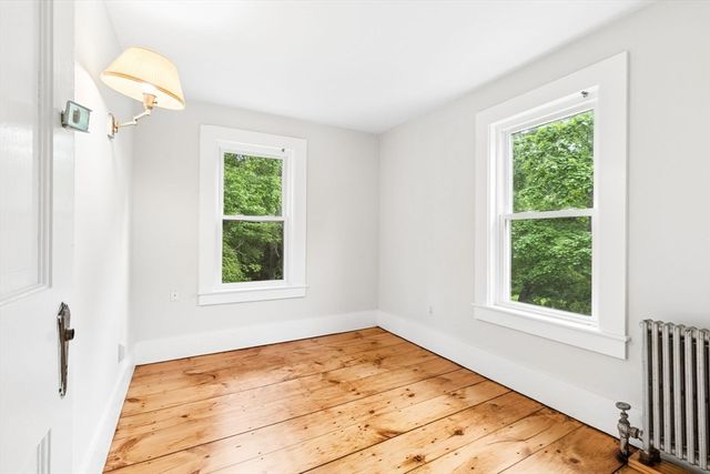 62 Glendale St, Maynard, MA 01754