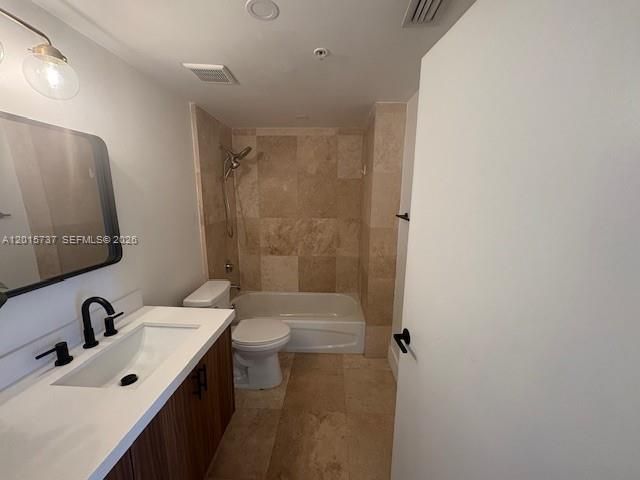2650 SW 37th Ave 807, Miami, FL 33133